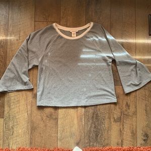 Long Sleeve T-shirt Flare Sleeve